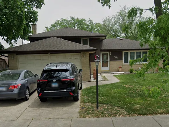 681 S Mount Prospect Rd, Des Plaines, IL 60016