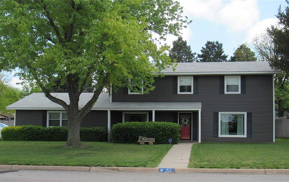 1st image of 411 Campus Dr