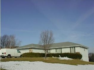 6382 Walnut Grove Rd, Loves Park, IL 61111