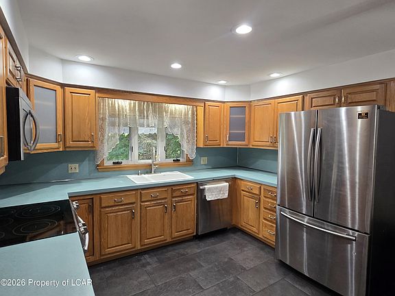 5th image of 182 Ridgewood Rd