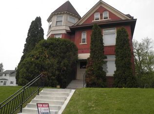 1801 E 4th St APT 4, Duluth, MN 55812