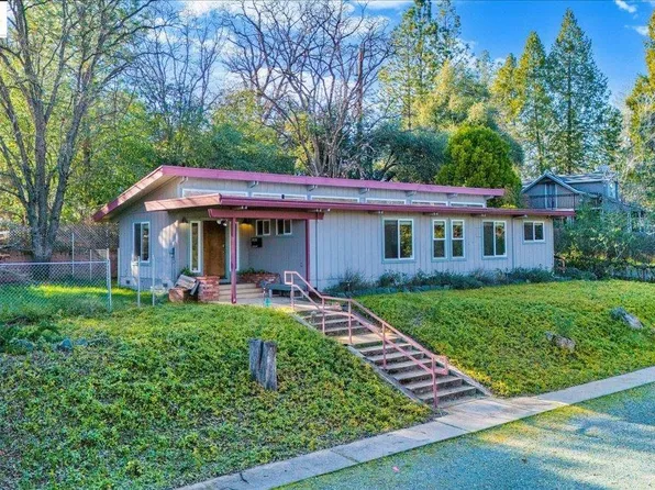 304 Highway 4, Murphys, CA 95247