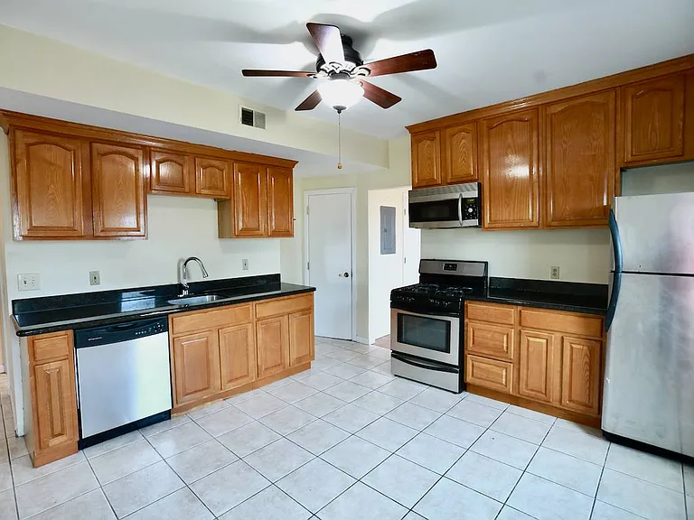 116 Ogden St #3-120 — Photo 12