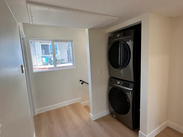 6233 Banner Ave #6235-1/4 — Photo 12