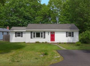 28 Somerset Ln, Holden, MA 01520
