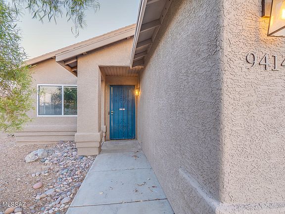 4th image of 9414 E Lochnay Ln