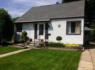 26253 Pattow St, Roseville, MI 48066