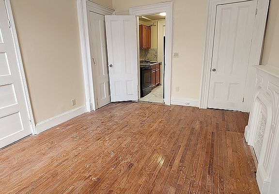 3rd image of 364 Greene Ave APT 2