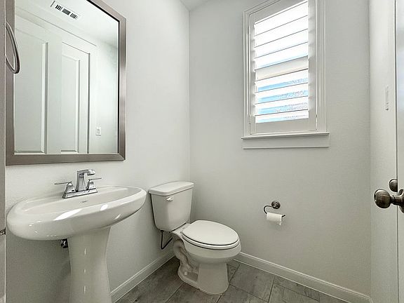 5th image of 4809 Zilker Ave