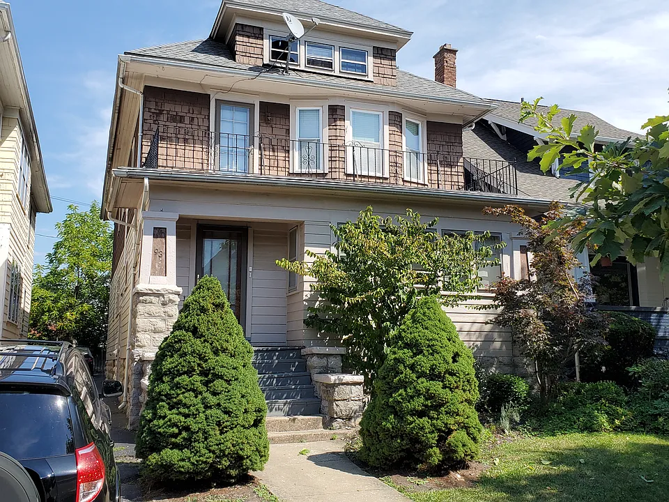 93 Norwalk Ave #UPPER