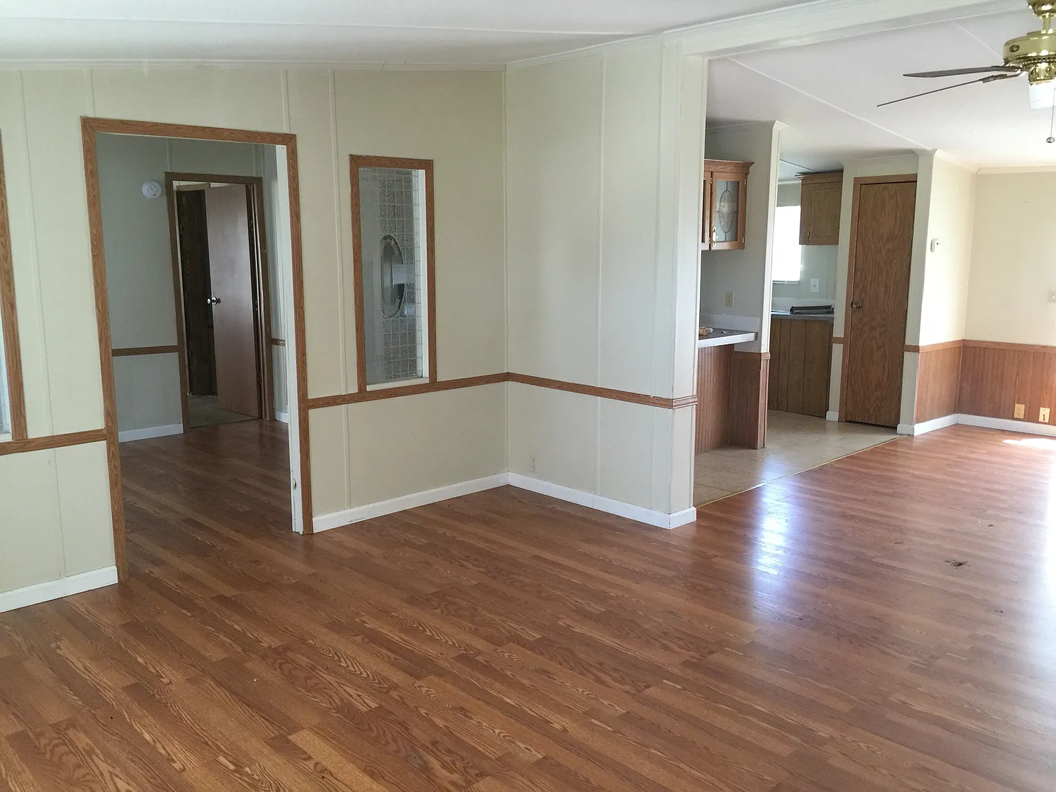 4 bed, 1792 sqft, $1,100 — Photo 3