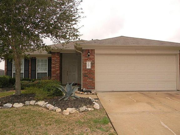 2nd image of 14631 Emerald Cypress Ln