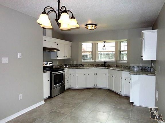 5th image of 3294 Boxwood Dr