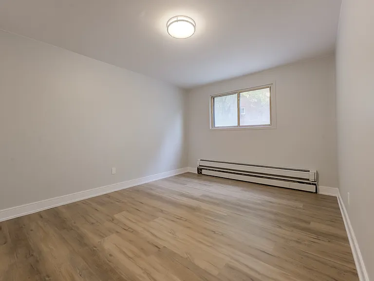 203 Mausser Ave #2 — Photo 11