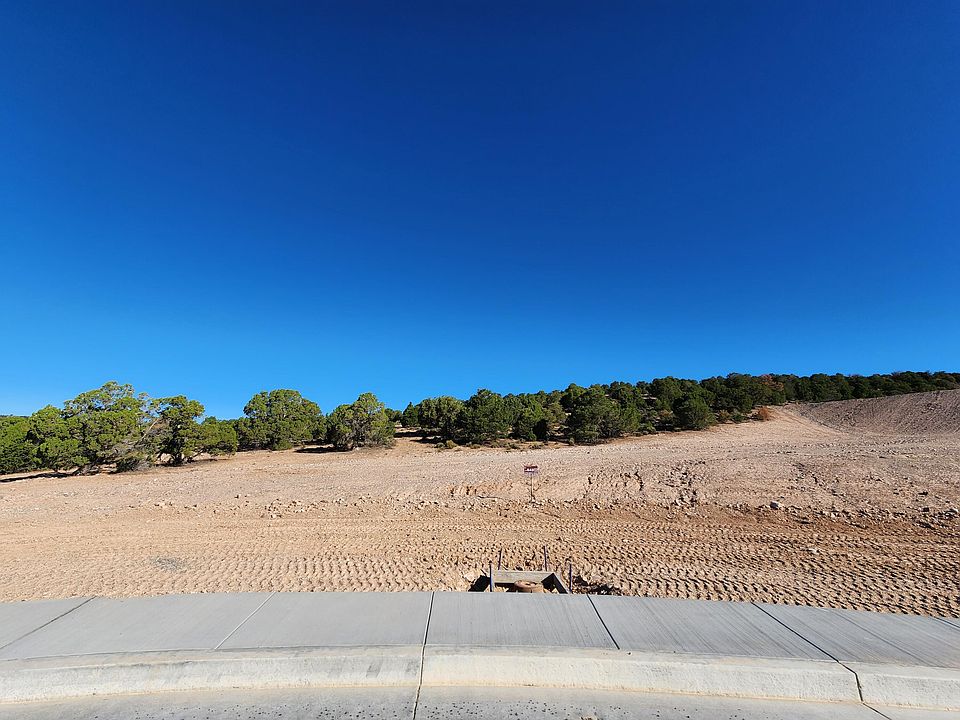 2nd image of 2904 W Mountain Rd