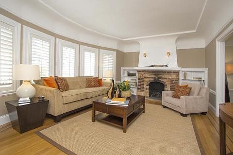 2nd image of 30 Lawrence Ave