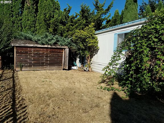 4th image of 16812 SE 1st St