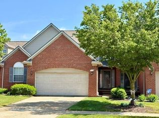 2683 Ambassador Dr, Ypsilanti, MI 48198