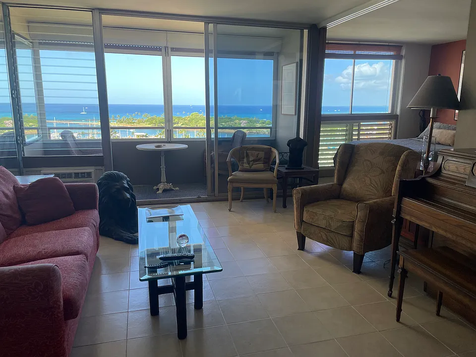 1676 Ala Moana Blvd #1407
