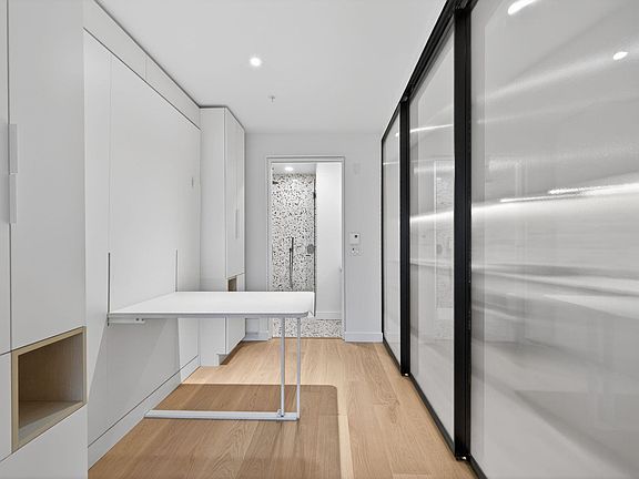 3rd image of 2471 Saint George St #424