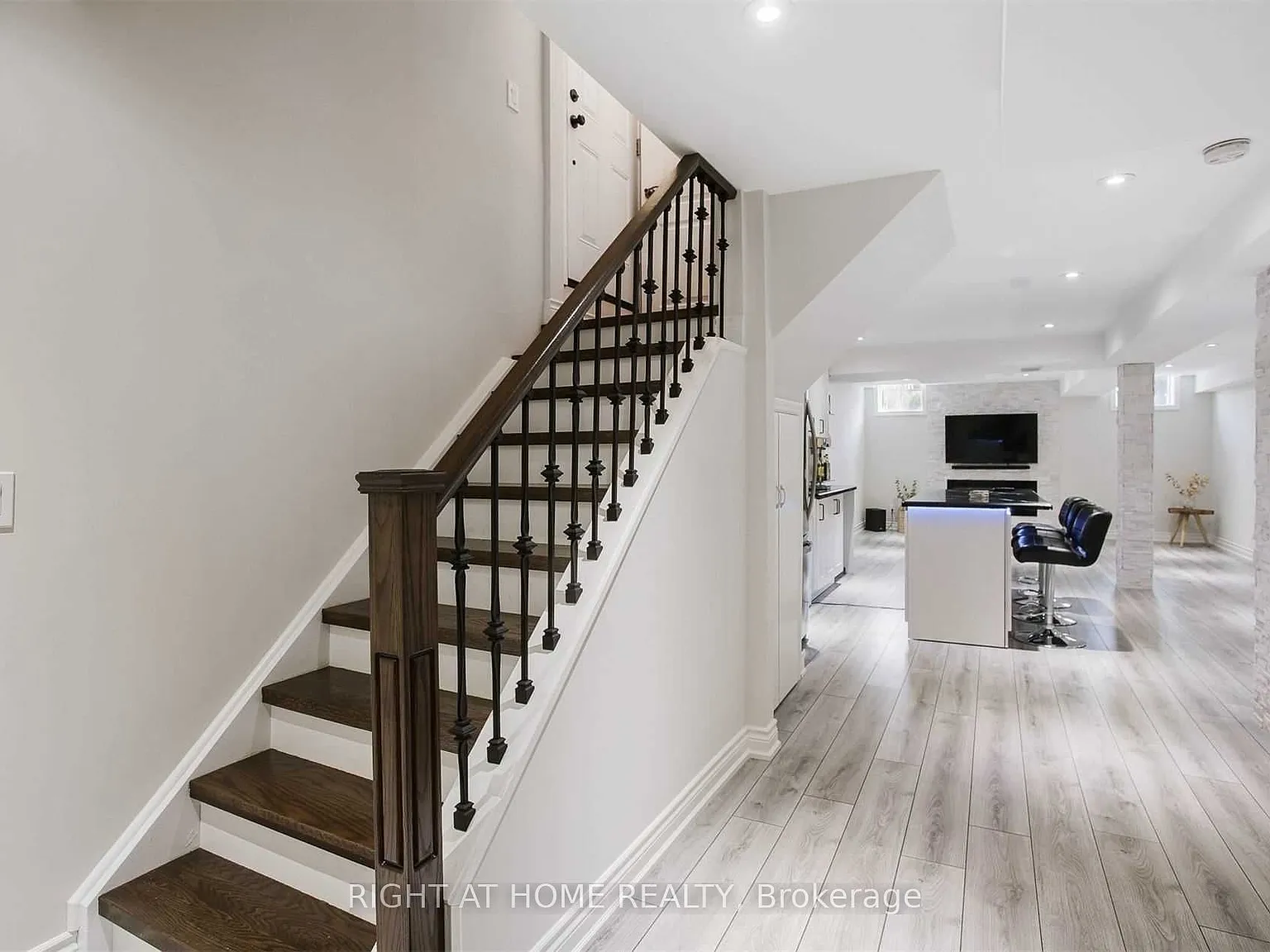1 bed, $1,850 — Photo 3
