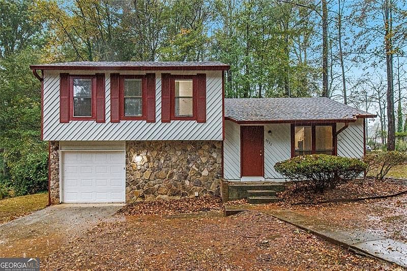 1st image of 5035 Fairforest Dr
