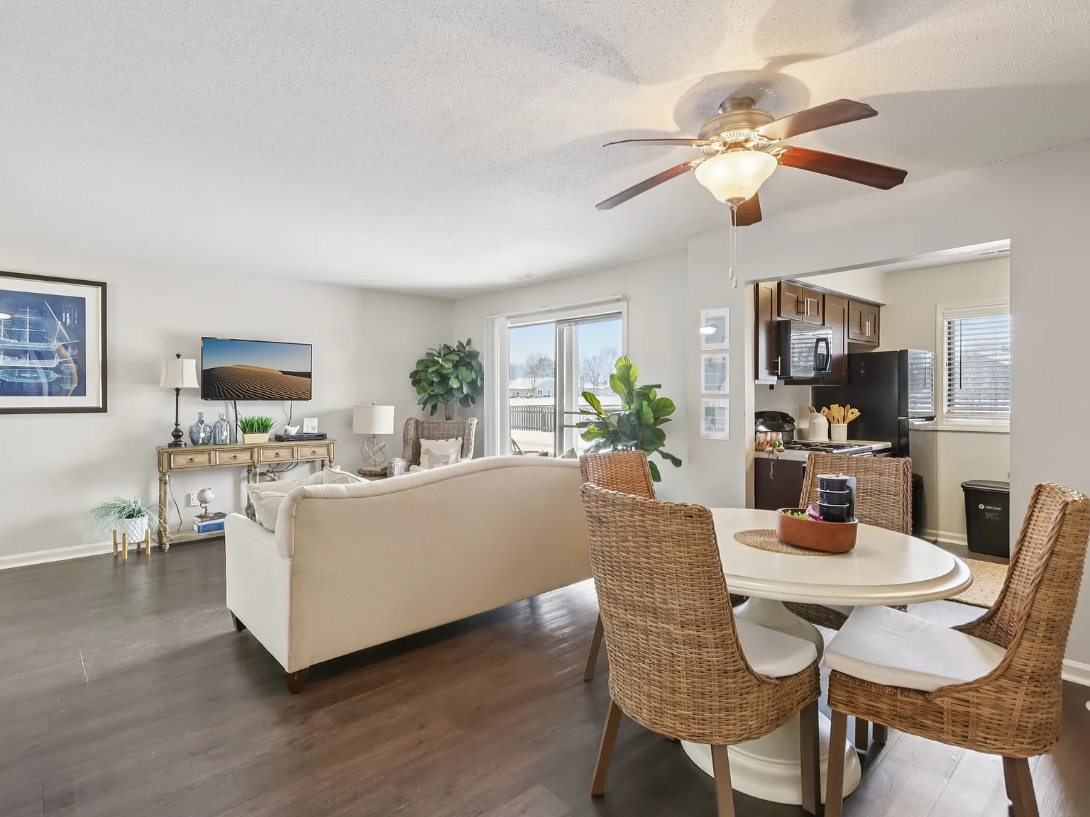 Northlake Village — Photo 3