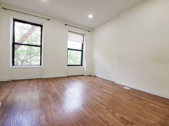 3rd image of 837 Bedford Ave #A2