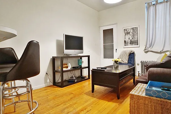 Rented by J Misrahi Realty Corp | media 8