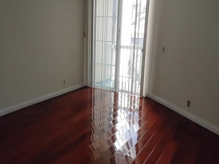 Wilshire Villa — Photo 51