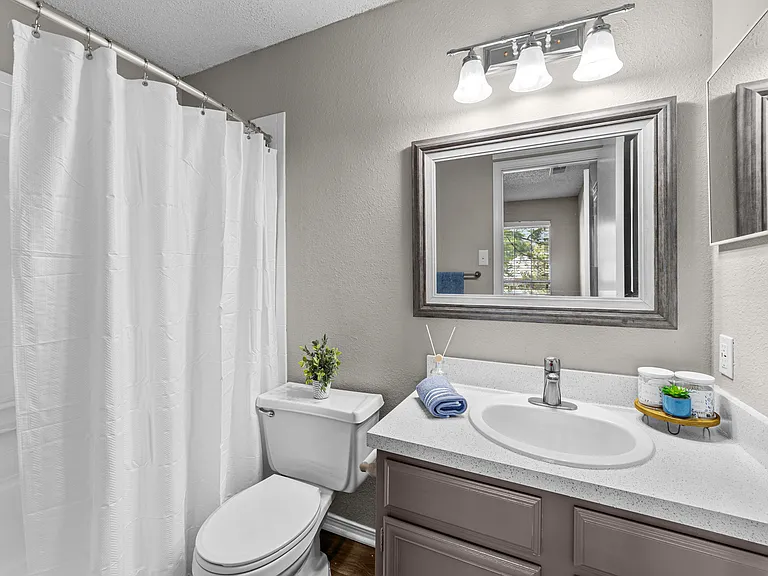 Trinity Village Apartments — Photo 39