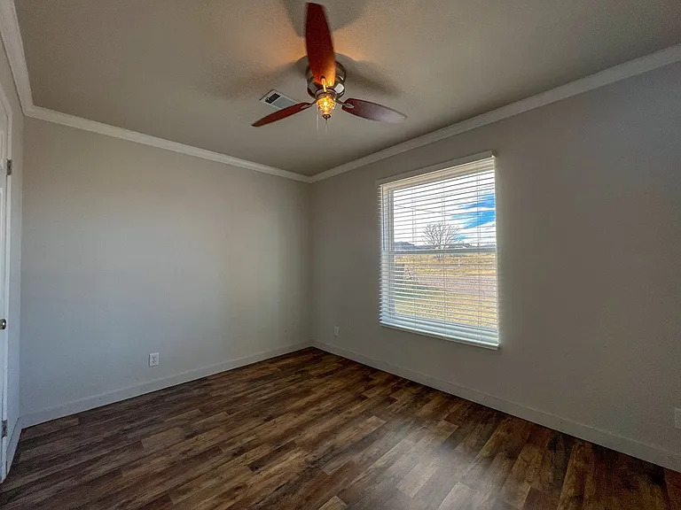 2500 W Highway 90 — Photo 14