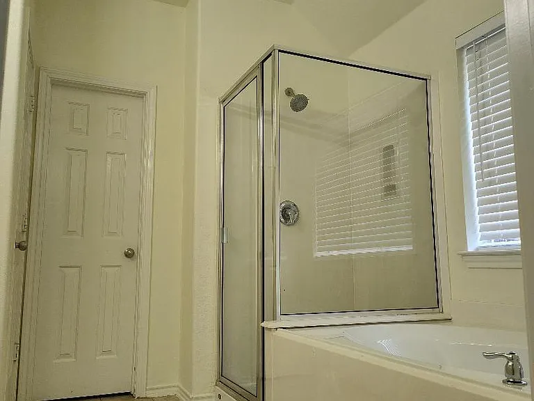 6327 Bonnie Chase Ln — Photo 21