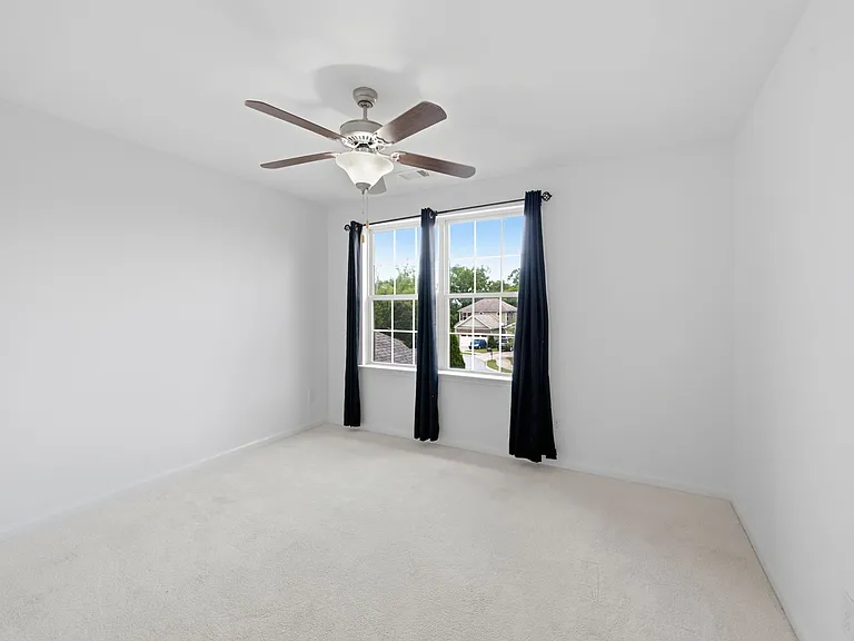 5003 Hemlock Ct — Photo 32