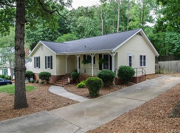 2nd image of 7612 Summerwood Ln