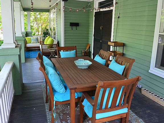 Front Porch ( North)