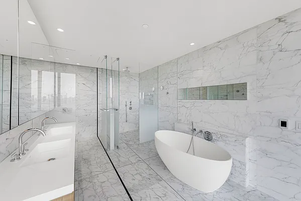 Rented by SERHANT. | media 19