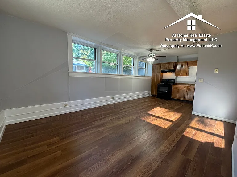 808 Center St #3 — Photo 5