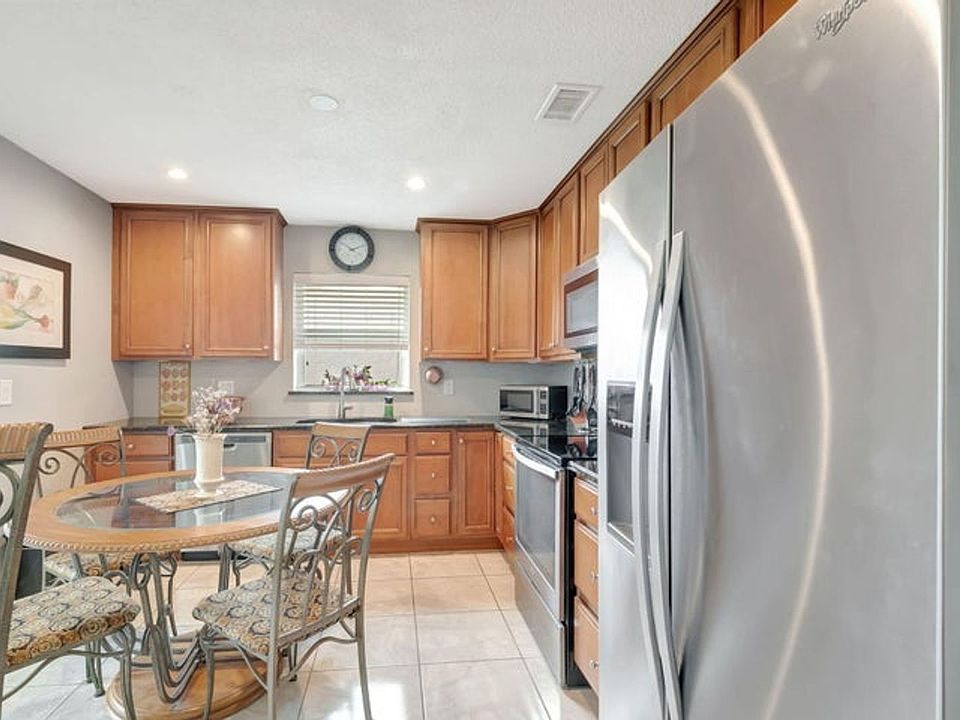 1st image of 12136 Country Greens Blvd