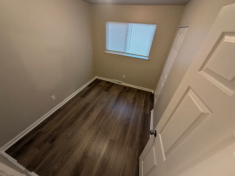 799 Gates Ave — Photo 12