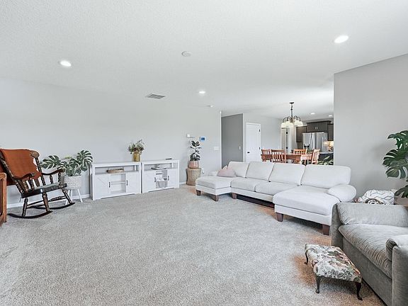3rd image of 3667 Victoria Lakes Ct