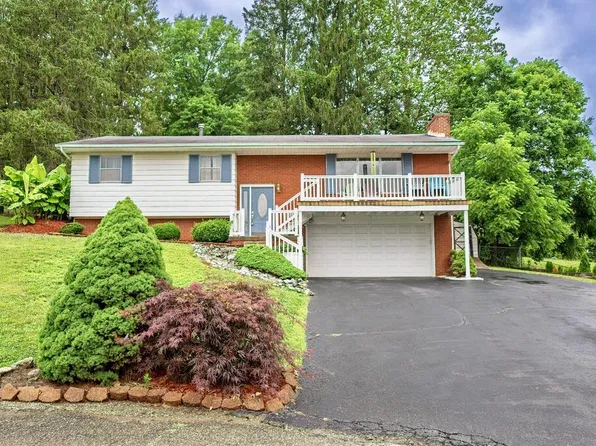 1295 Randall Dr, Chillicothe, OH 45601