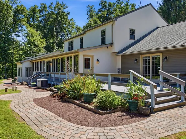 475 Crowthers Rd, Quakertown, PA 18951