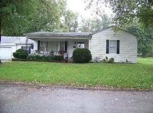 304 Happy Ave, Eldon, MO 65026