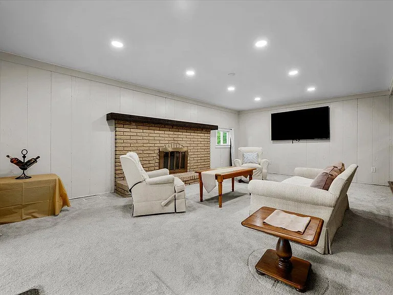 6155 Porteridge Ln — Photo 12
