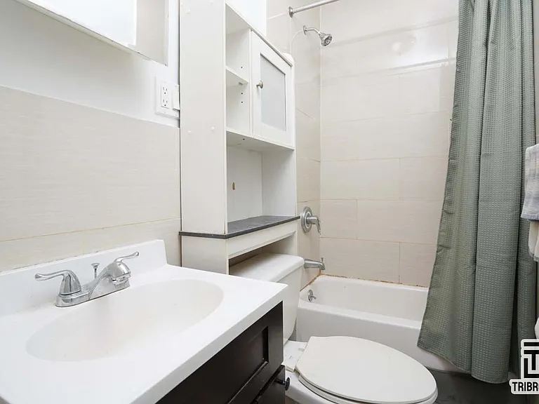 1431 York Ave #52 — Photo 6