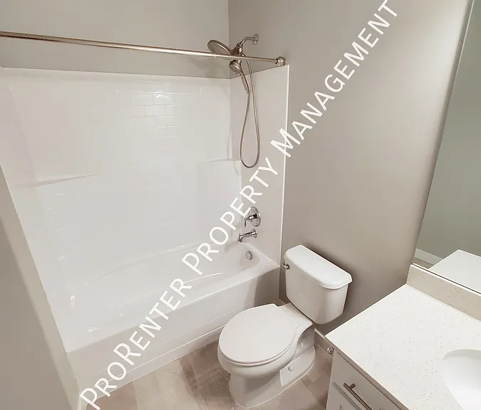 1509 W 450 S — Photo 30