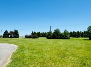 1013 N Meare St, Kentland, IN 47951
