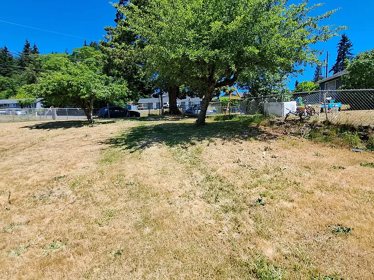 3259 Wright Ave — Photo 4
