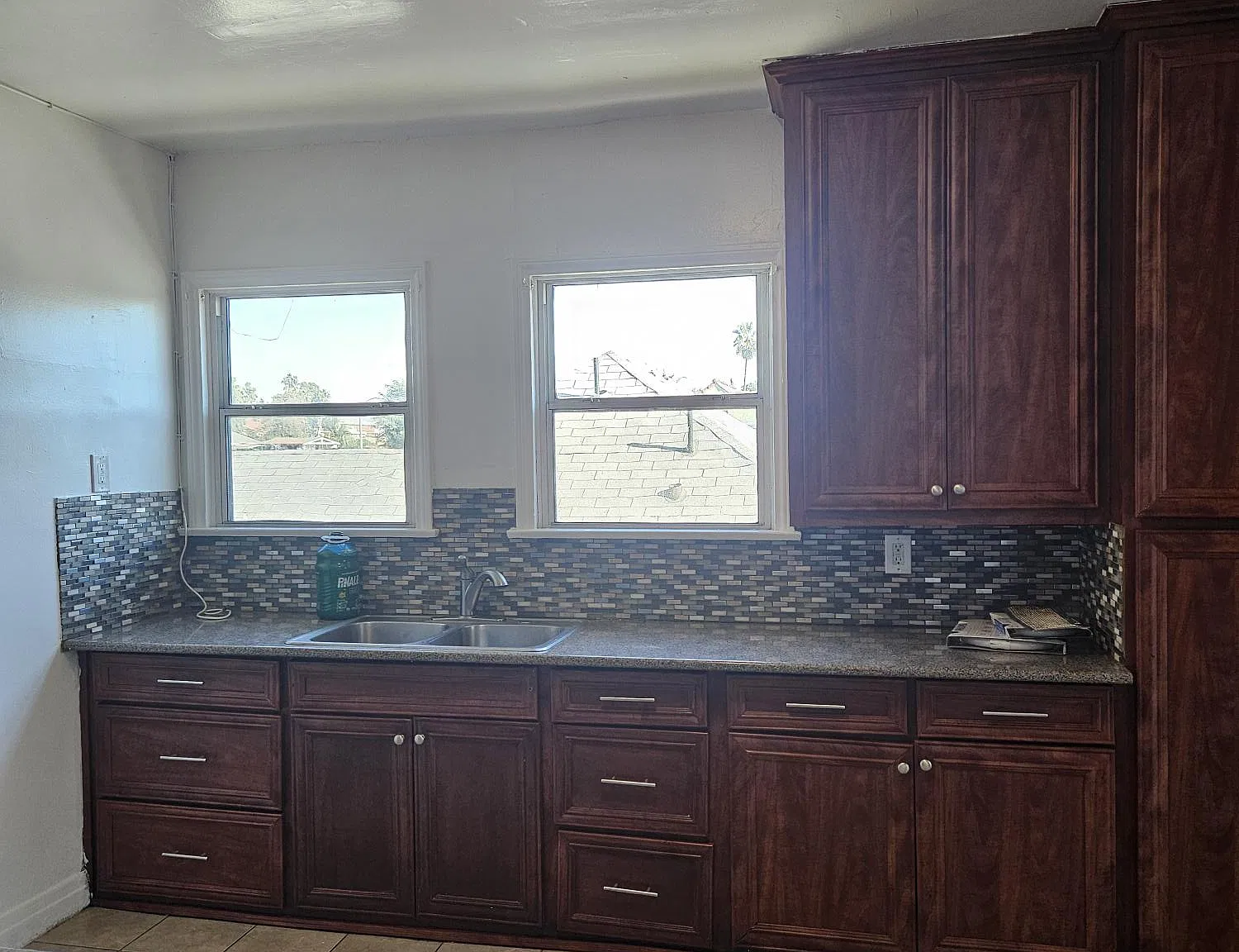 3 bed, $3,100 — Photo 2